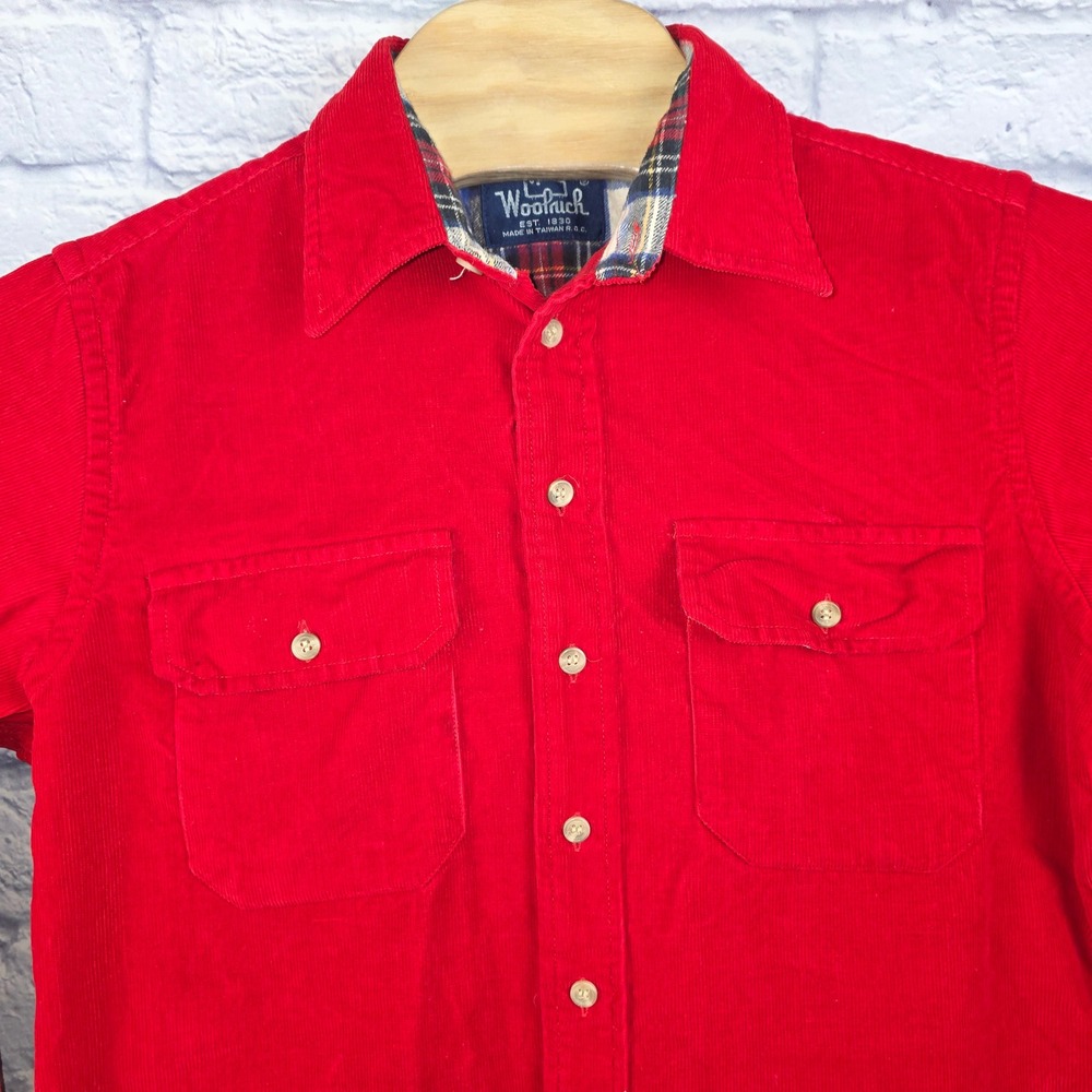 Vintage Woolrich Red Corduroy Shirt Men Plaid Lined Flap Pockets Size Medium